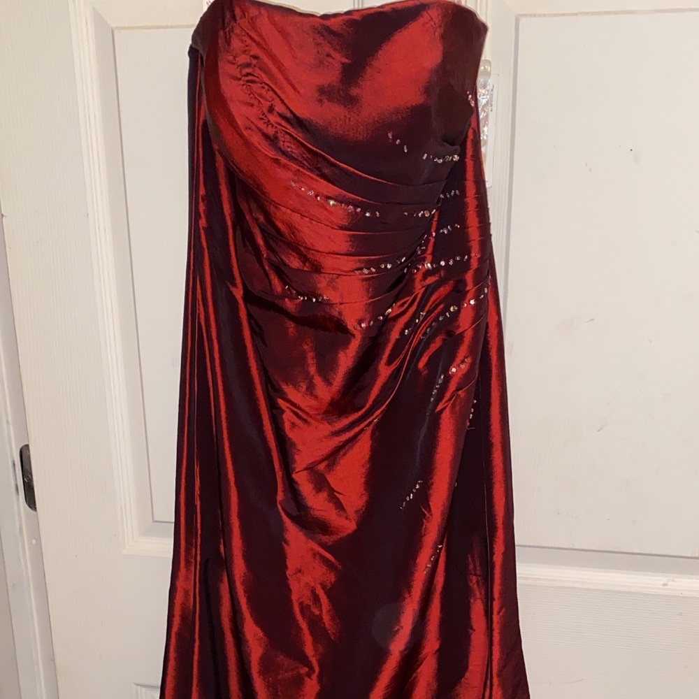 La Perle Red Rust evening dress size 8